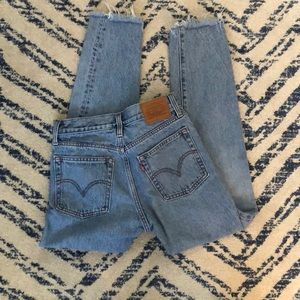 Levi’s wedgie straight fit jeans